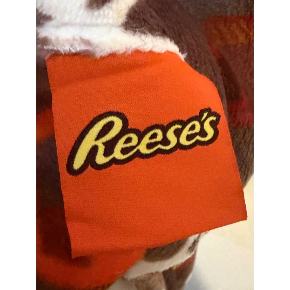 Reese's Halloween Oversized Plush Throw Blanket 60x70 Ghost Skull Pumpkin Brown